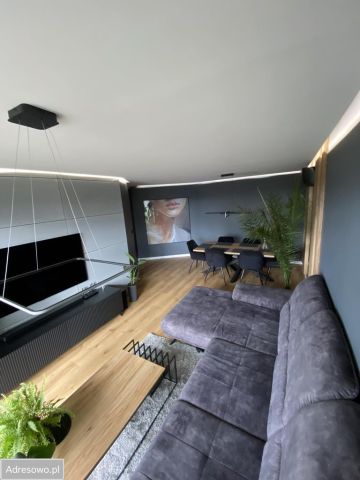 Mieszkanie 4-pokojowe Oleśnica, ul. Koszarowa. Zdjęcie 1