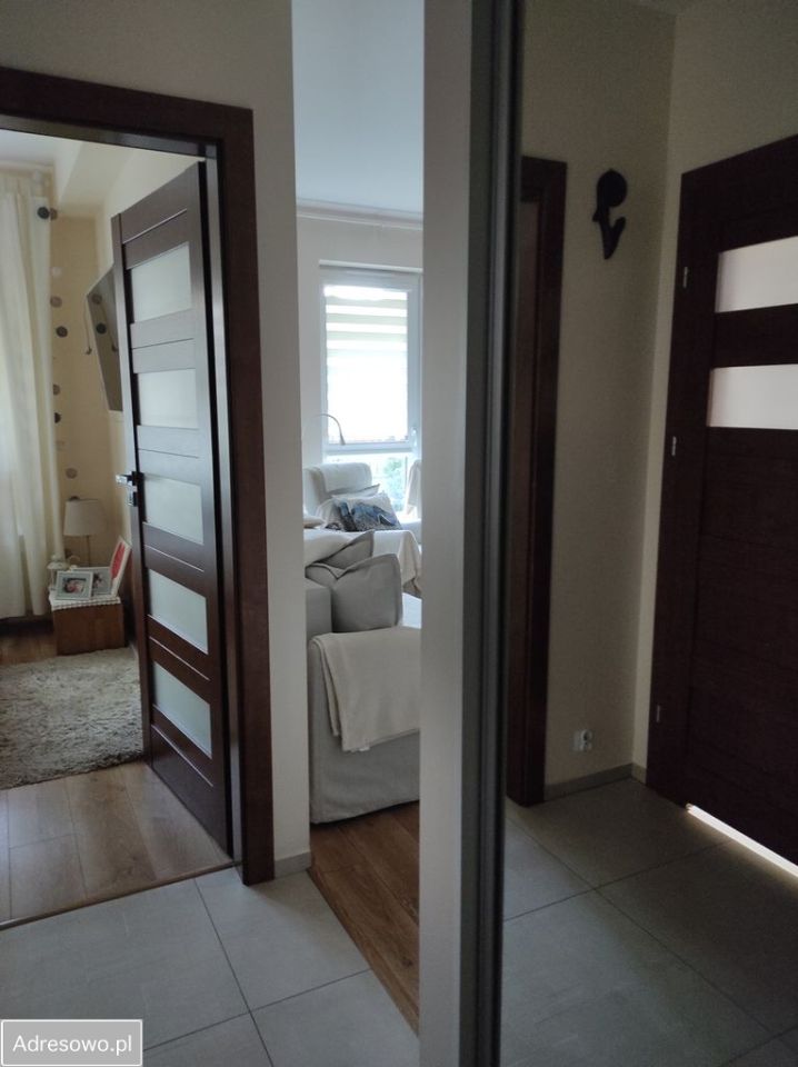 Mieszkanie 3-pokojowe Nowy Dwór Mazowiecki. Zdjęcie 2