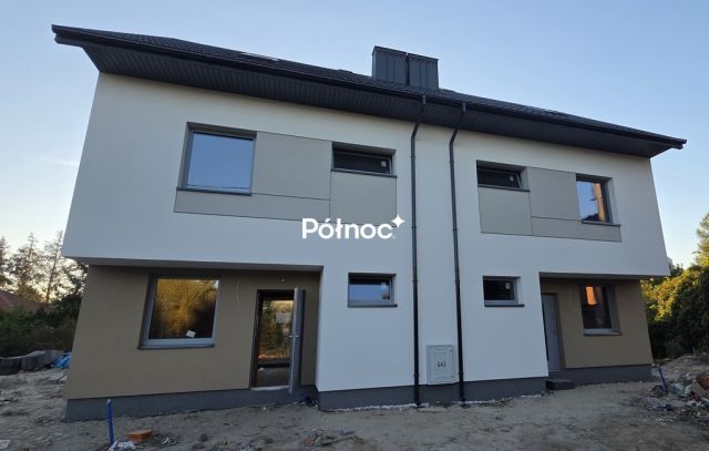 bliźniak, 5 pokoi Marki Struga, ul. Długa. Zdjęcie 1