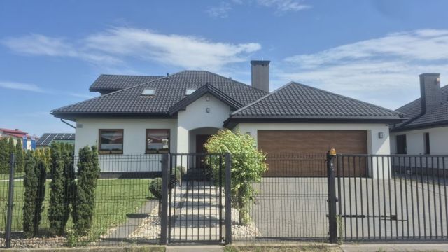 dom wolnostojący Gustawów. Zdjęcie 1