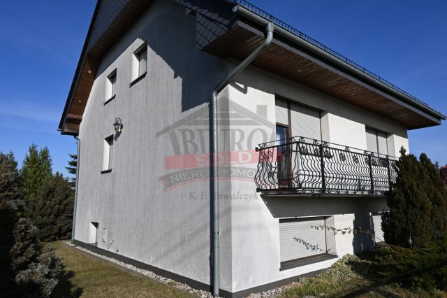 dom wolnostojący, 4 pokoje Rzędów. Zdjęcie 2