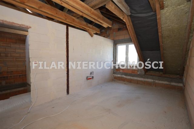 dom szeregowy, 5 pokoi Obora. Zdjęcie 7