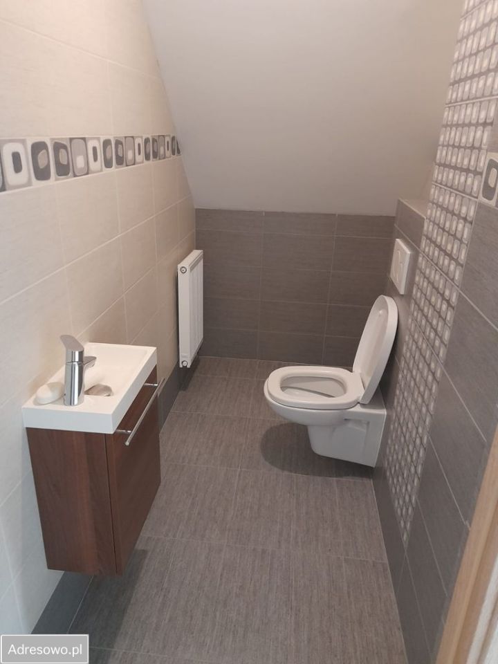 dom wolnostojący, 6 pokoi Chomiąża Szlachecka. Zdjęcie 2