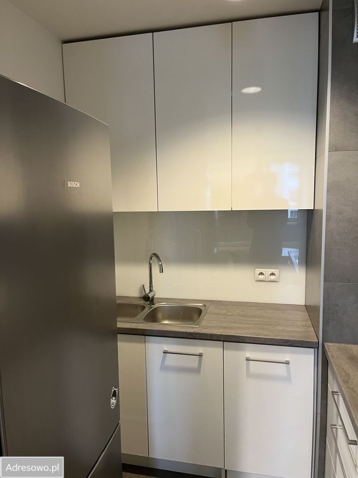 Mieszkanie 2-pokojowe Kraków Czyżyny, os. 2 Pułku Lotniczego. Zdjęcie 3