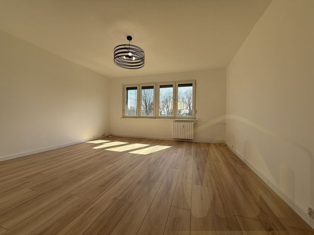 Mieszkanie 3-pokojowe Leszno, ul. Osiedle Józefa Sułkowskiego. Zdjęcie 2