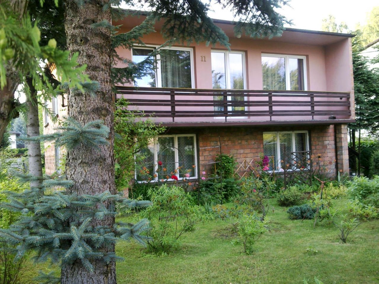 dom wolnostojący, 5 pokoi Dobroń, ul. Odrodzenia. Zdjęcie 2