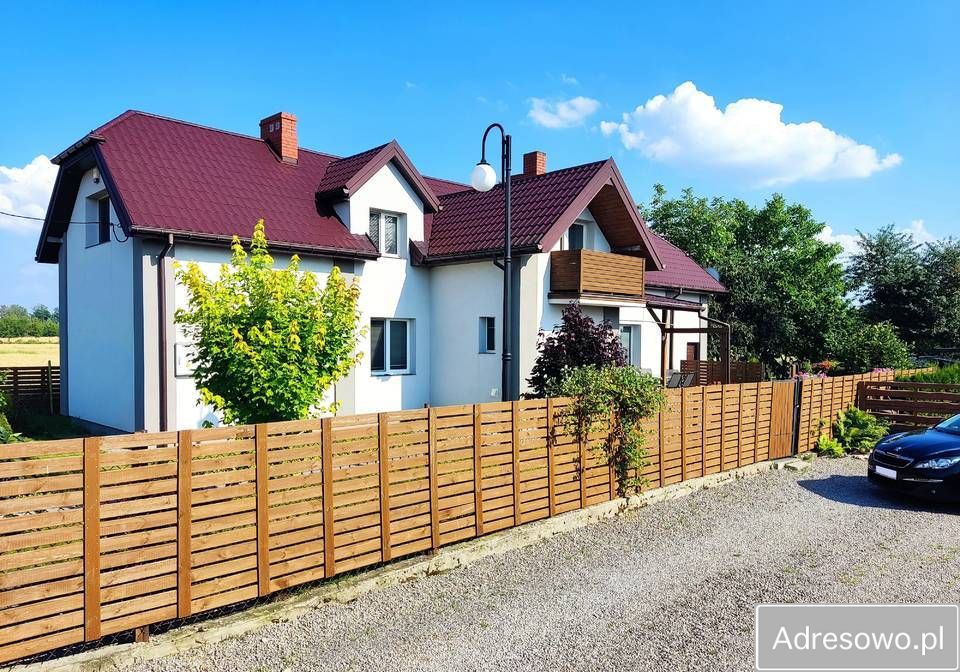 dom wolnostojący, 7 pokoi Głusiec. Zdjęcie 2