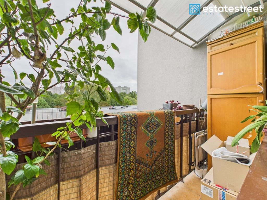 Mieszkanie 4-pokojowe Bielsko-Biała Kamienica, ul. Pięciu Stawów. Zdjęcie 4