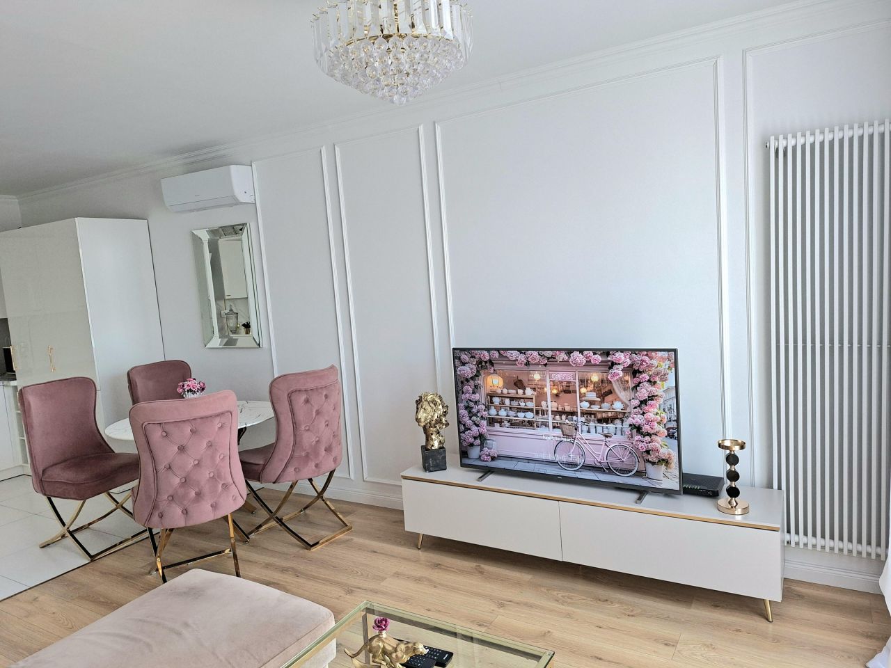 Mieszkanie 3-pokojowe Wrocław Zakrzów, ul. Paryska. Zdjęcie 1