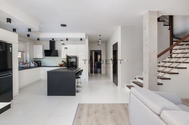 bliźniak, 5 pokoi Krupia Wólka. Zdjęcie 5