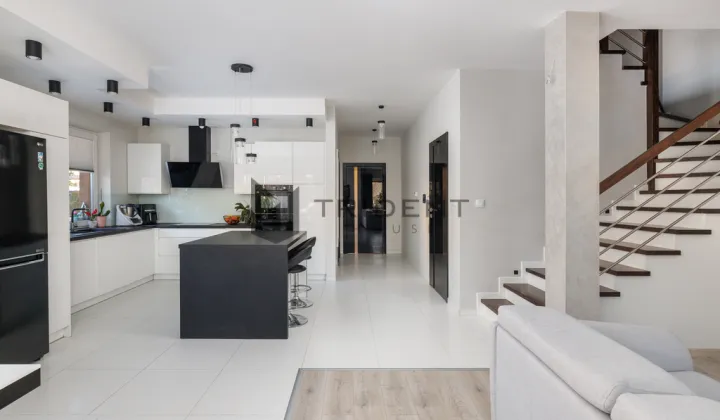 bliźniak, 5 pokoi Krupia Wólka