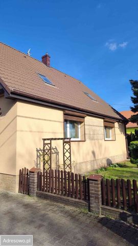 dom wolnostojący, 6 pokoi Jarocin. Zdjęcie 1