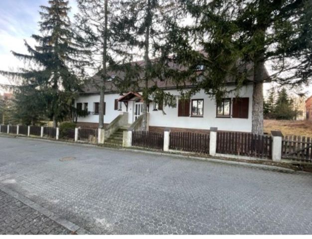 dom wolnostojący Chobienia. Zdjęcie 1