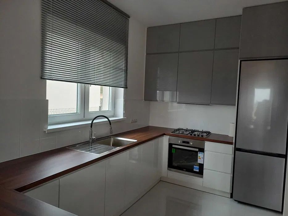 bliźniak, 5 pokoi Koło. Zdjęcie 2