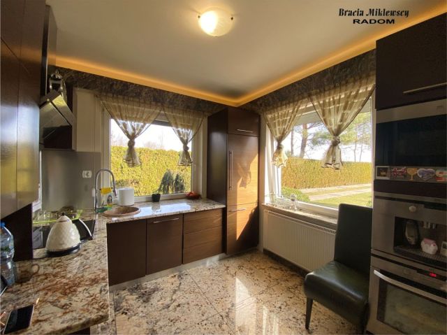 dom wolnostojący, 5 pokoi Młodocin Mniejszy. Zdjęcie 5