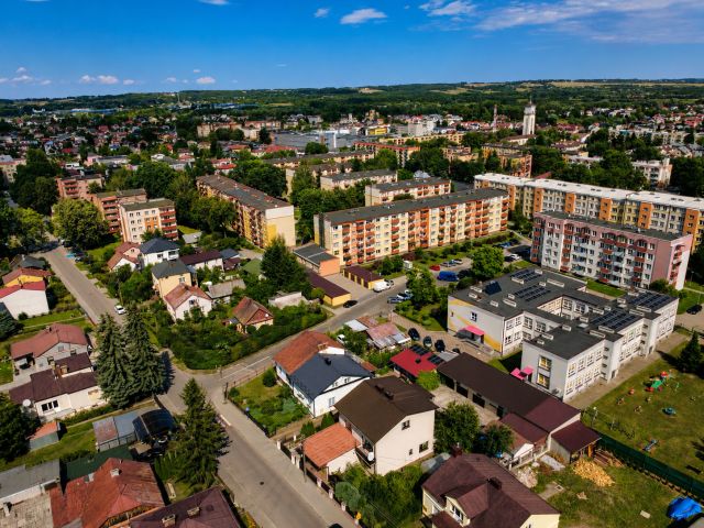 dom wolnostojący, 10 pokoi Tomaszów Lubelski, ul. Tomasza Zamojskiego. Zdjęcie 3