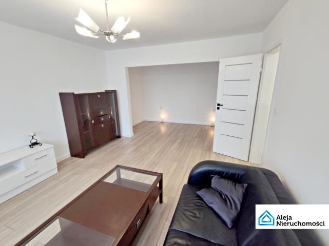 Mieszkanie 2-pokojowe Częstochowa Tysiąclecie, al. Aleja Armii Krajowej. Zdjęcie 4