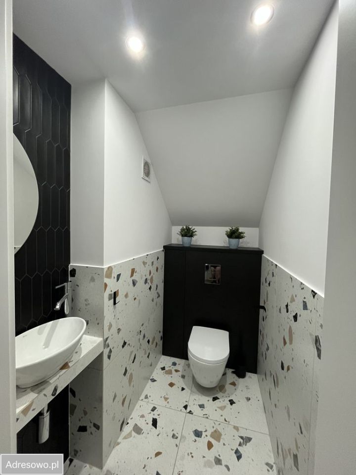 dom szeregowy, 4 pokoje Rączna. Zdjęcie 9