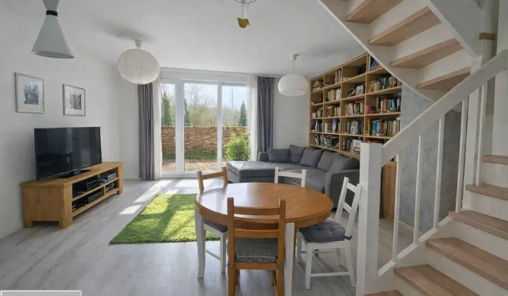 dom szeregowy, 6 pokoi Piaseczno, ul. Dzikiej Jabłoni