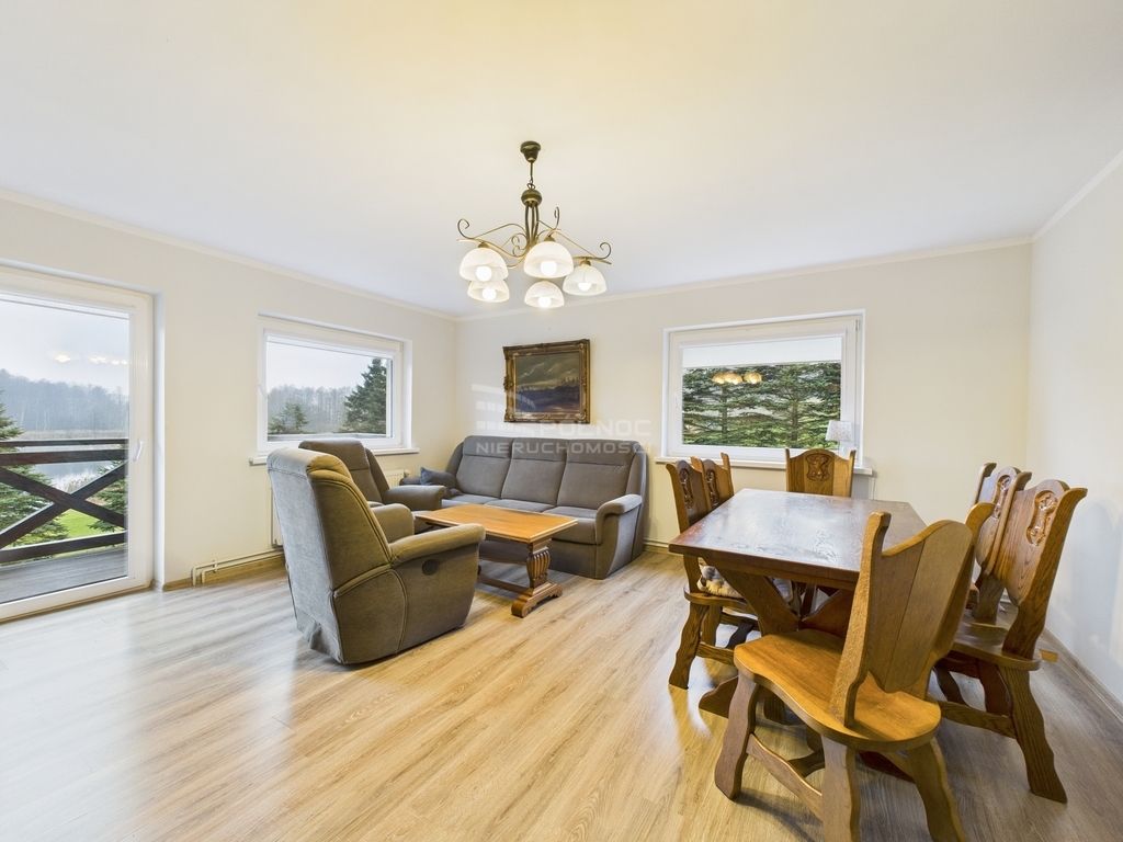 dom wolnostojący, 10 pokoi Warkałki. Zdjęcie 10