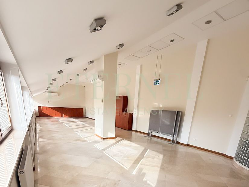 Biuro Kraków Prądnik Czerwony, ul. Jana Pawła Woronicza. Zdjęcie 13