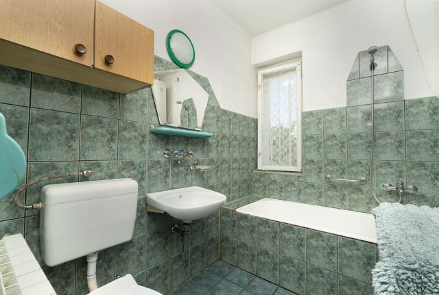 dom wolnostojący, 6 pokoi Jedlicze, ul. dr. Michała Drozdowicza. Zdjęcie 8