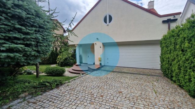 dom wolnostojący, 7 pokoi Dąbrowa, ul. Barczańska. Zdjęcie 46