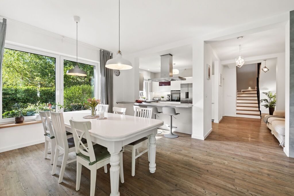 dom wolnostojący, 6 pokoi Adamówek, ul. Graniczna