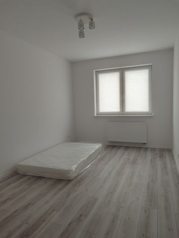 bliźniak, 5 pokoi Kolonia Mrokowska. Zdjęcie 13