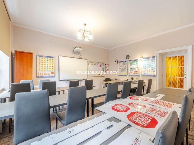 Mieszkanie 3-pokojowe Kraków Stare Miasto, pl. gen. Władysława Sikorskiego. Zdjęcie 10