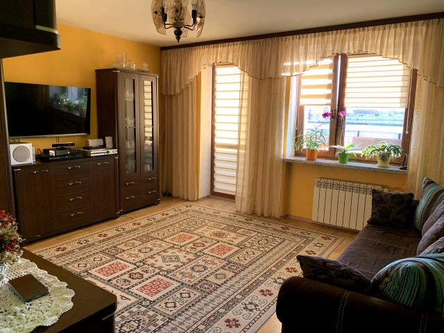 Mieszkanie 3-pokojowe Garbów, ul. Makowa. Zdjęcie 1