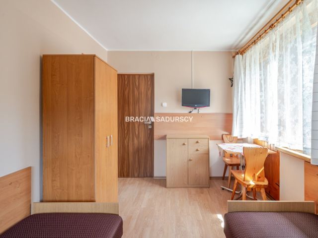 dom wolnostojący, 6 pokoi Zakopane Krzeptówki, ul. Przewodnika Józefa Krzeptowskiego. Zdjęcie 18