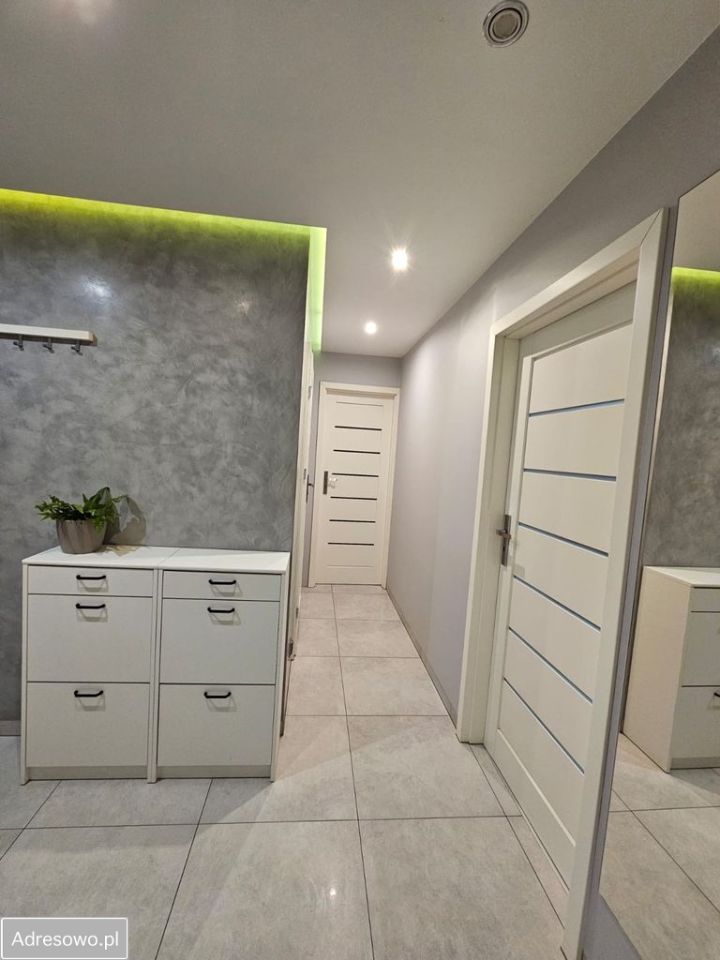 Mieszkanie 3-pokojowe Ostrowiec Świętokrzyski, os. Patronackie. Zdjęcie 6