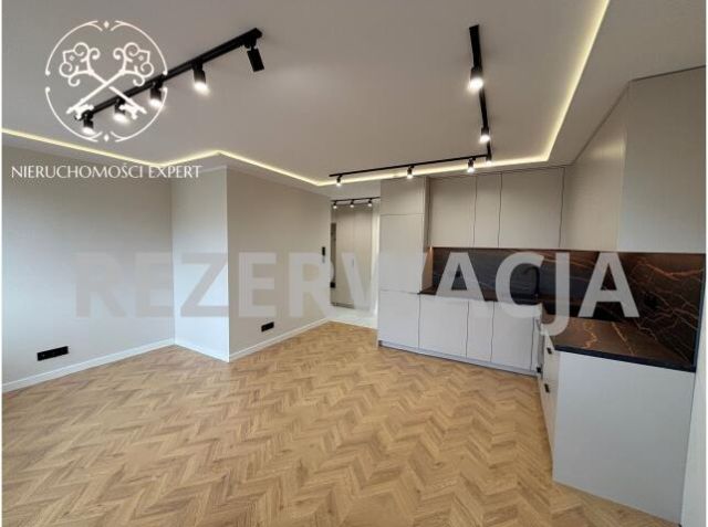 Mieszkanie 3-pokojowe Ostrowiec Świętokrzyski, ul. Ludwika Waryńskiego. Zdjęcie 1