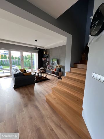 dom szeregowy, 4 pokoje Dziekanów Polski, ul. sierż. Władysława Szymczaka. Zdjęcie 1