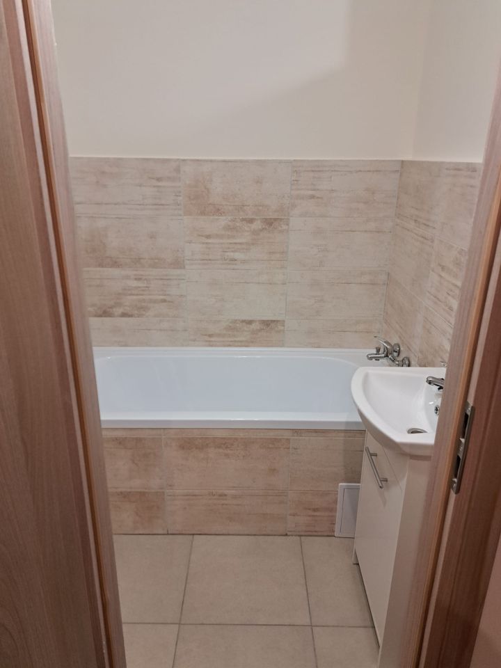 Mieszkanie 3-pokojowe Jarosław, os. Armii Krajowej. Zdjęcie 4