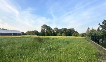 Działka inwestycyjna Jedlicze, ul. Obrońców Wolności