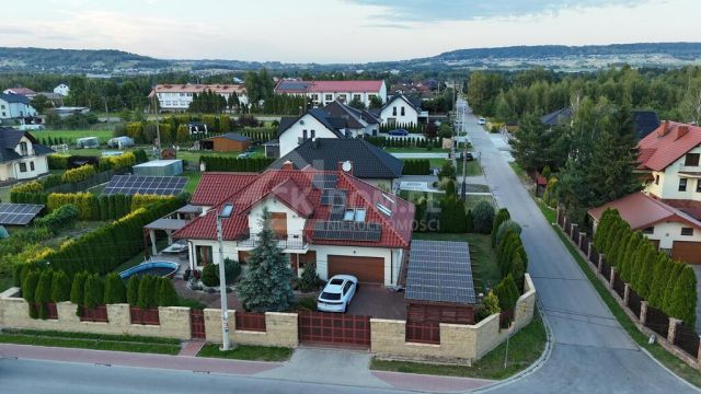 dom wolnostojący, 5 pokoi Wola Kopcowa. Zdjęcie 1