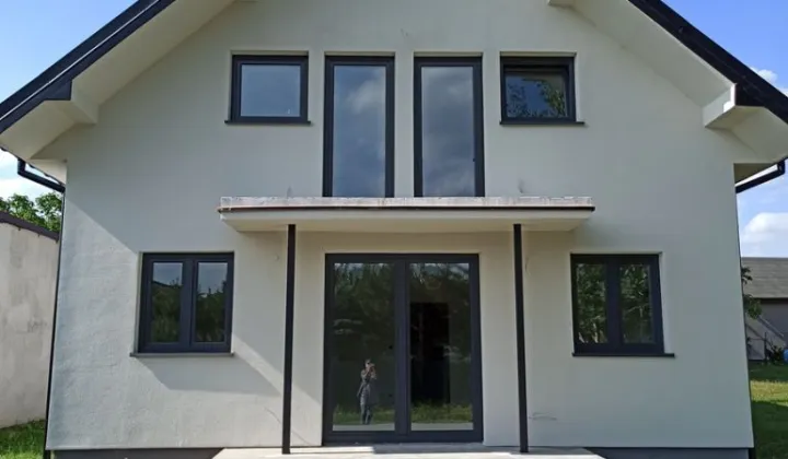 dom wolnostojący, 3 pokoje Gozdowo