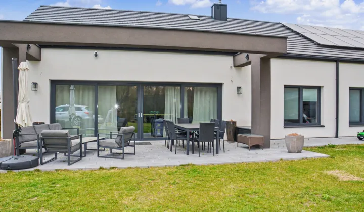 dom wolnostojący, 5 pokoi Książenice, al. Olszowa