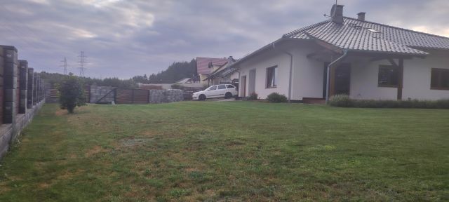 dom wolnostojący, 5 pokoi Płoty, ul. Szyszkowa. Zdjęcie 1