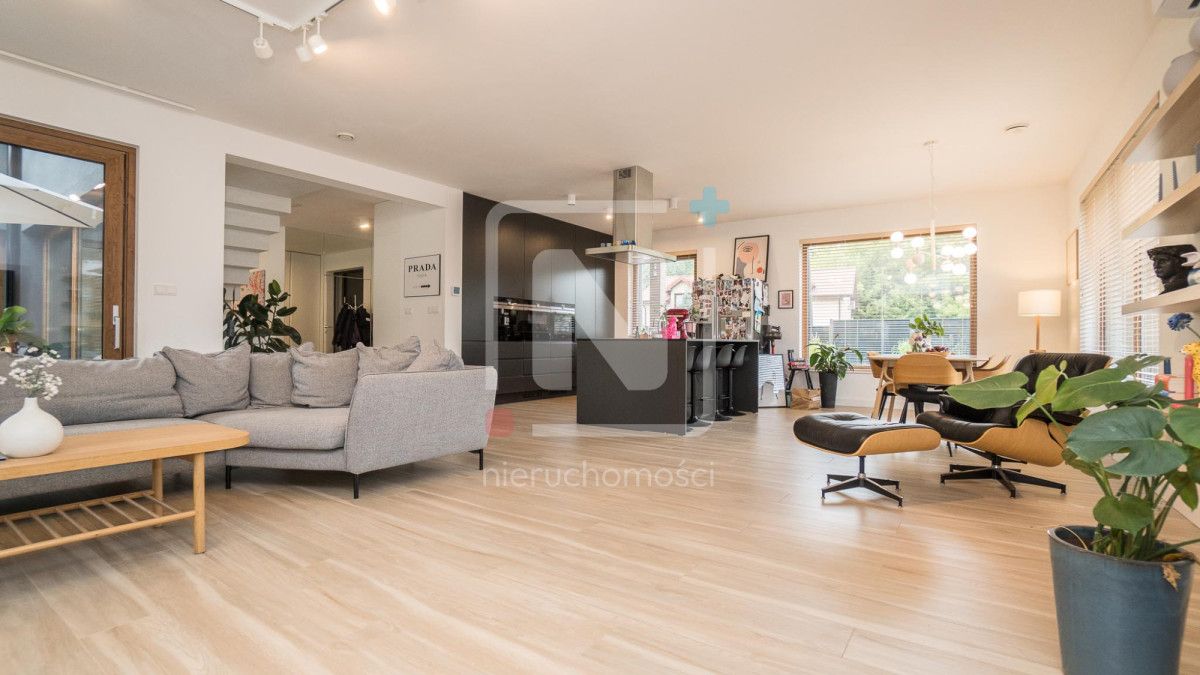 dom wolnostojący, 5 pokoi Walendów, ul. Brzozowa