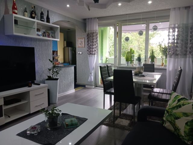 Mieszkanie 3-pokojowe Jasień, ul. Obrońców. Zdjęcie 1