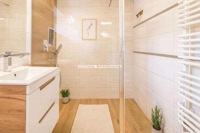 dom wolnostojący, 5 pokoi Kraków Swoszowice, ul. Poronińska. Zdjęcie 13