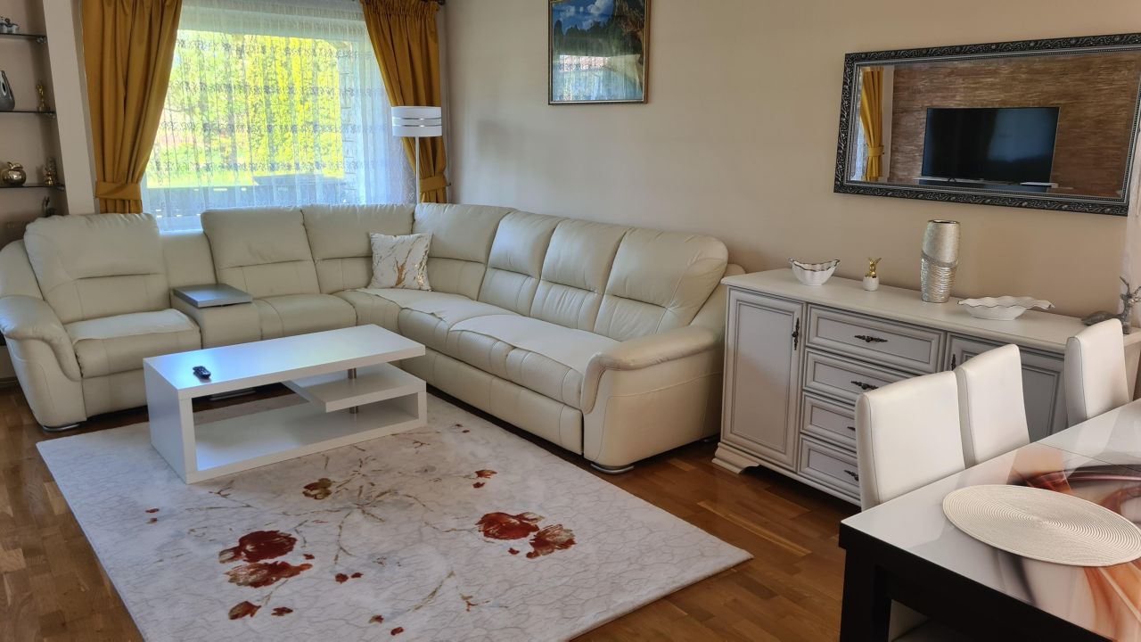 dom szeregowy, 4 pokoje Ostrołęka Centrum, ul. Goździkowa