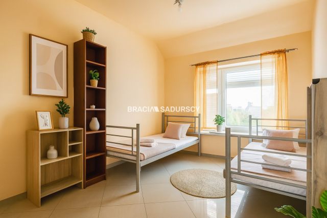 dom wolnostojący, 7 pokoi Kraków Dębniki, ul. Skotnicka. Zdjęcie 2