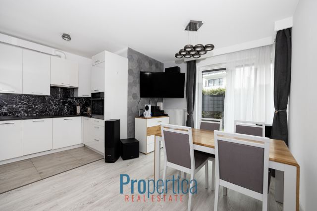 Mieszkanie 3-pokojowe Ząbki, ul. Powstańców. Zdjęcie 1