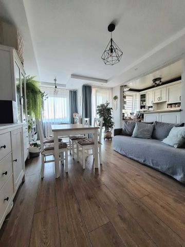 Mieszkanie 3-pokojowe Knurów, ul. Dywizjonu 303. Zdjęcie 1