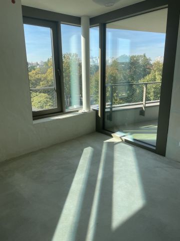 Mieszkanie 4-pokojowe Poznań Centrum. Zdjęcie 4