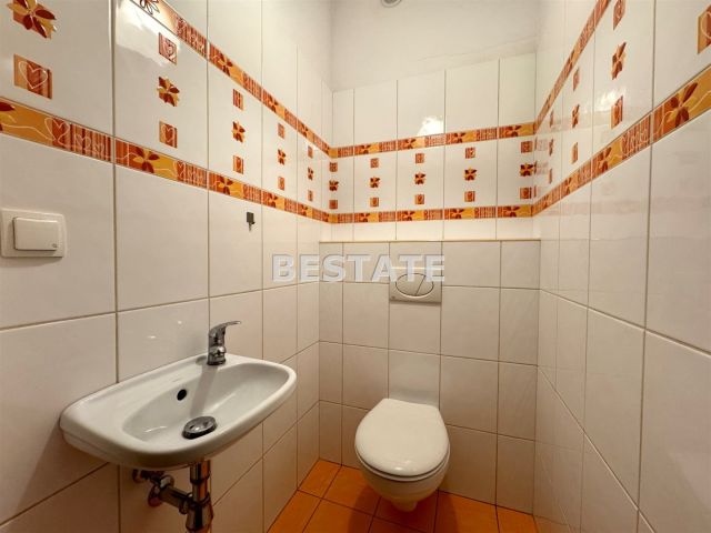 dom wolnostojący, 6 pokoi Pabianice Bugaj. Zdjęcie 12